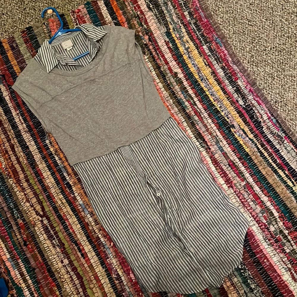 Sleeveless Striped and Gray Tunic
